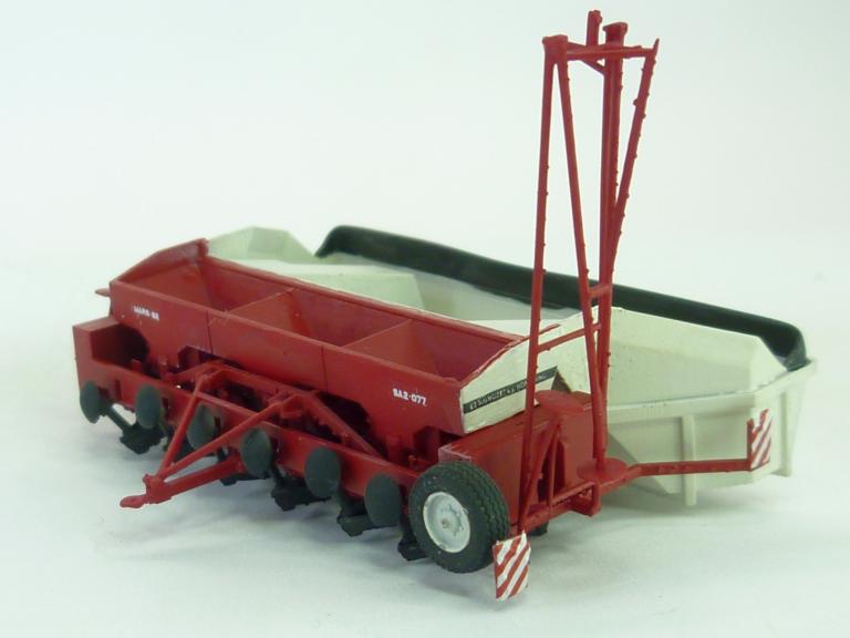 Kartoffellegemaschine MARS 62 SA2-077 Arbeitsstellung Bunker unten